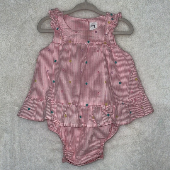 GAP pink striped pom pom romper size 12-18 months - Picture 1 of 5